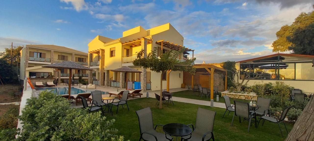 Melydron Apartments Превеза Екстериор снимка
